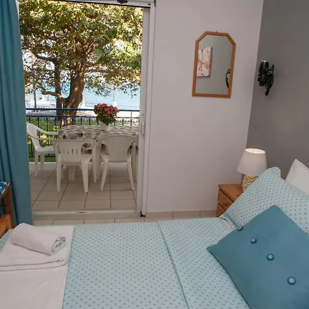 Erodios 3* Elaionas (Achaia)