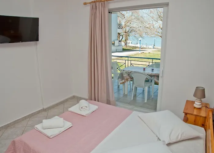 Erodios Aparthotel Elaionas (Achaia)